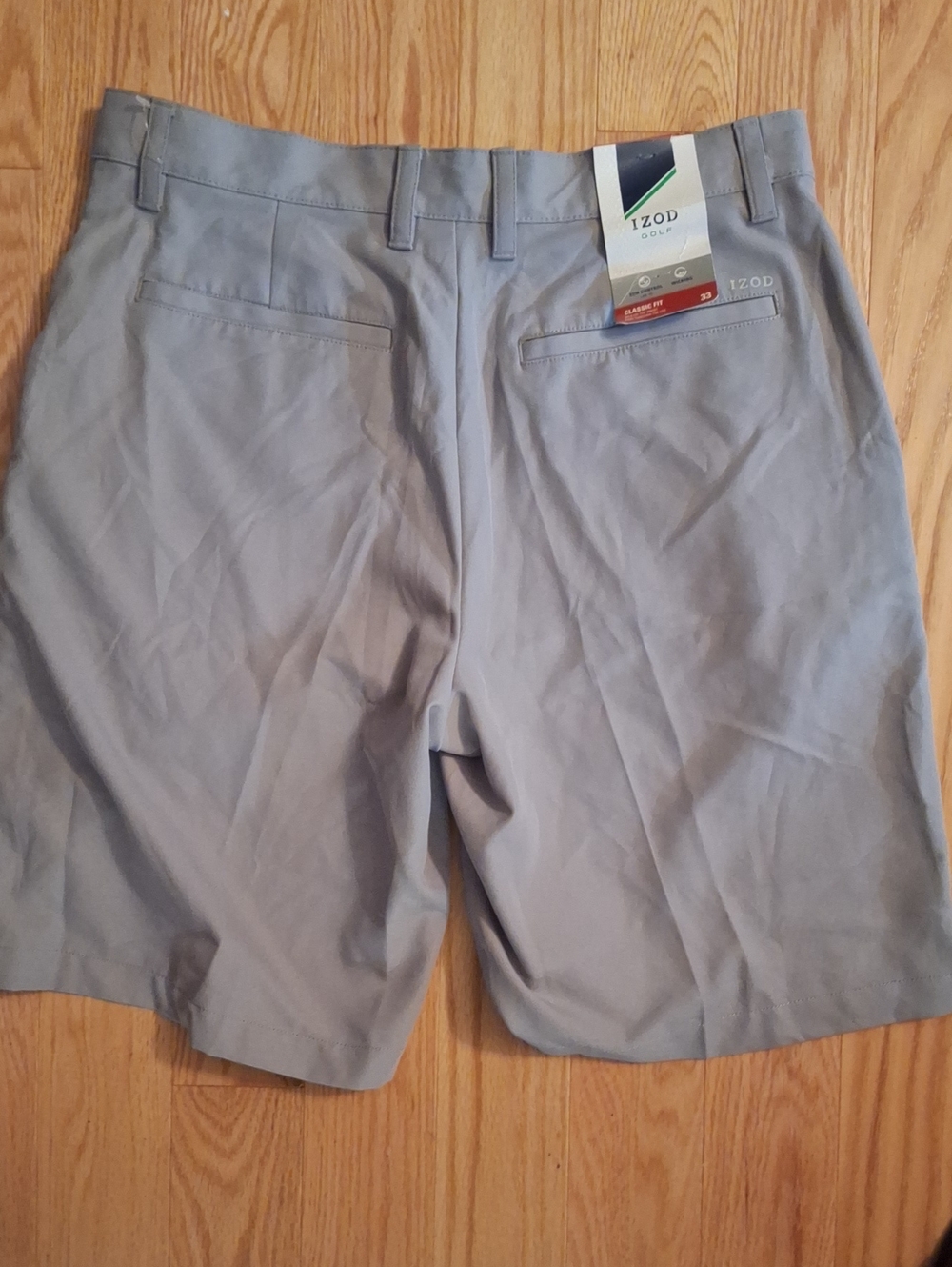 Izod Men’s Light Gray Flat Front Golf Shorts